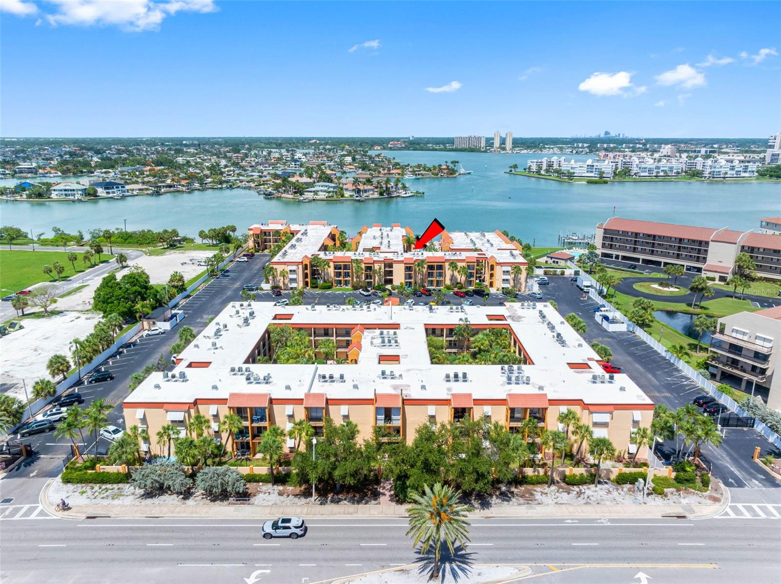 BOCA SHORES CONDOMINIUM - Residential