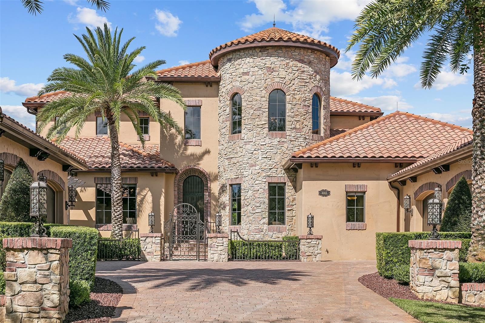 KEENES POINTE - Residential