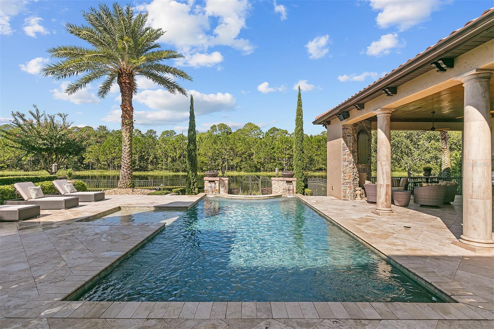 KEENES POINTE - Residential