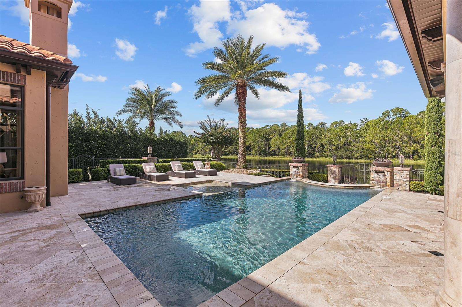 KEENES POINTE - Residential