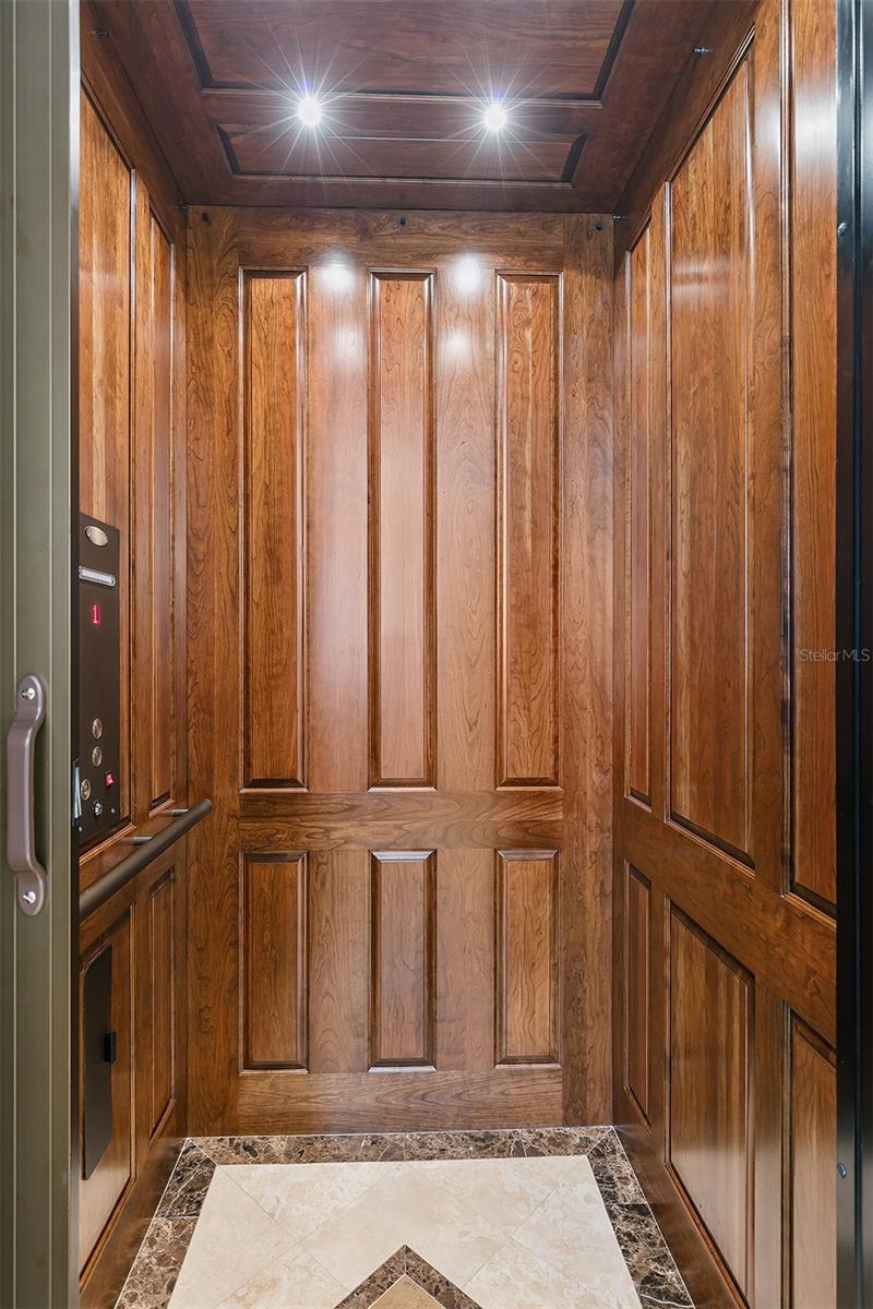 KEENES POINTE - Residential