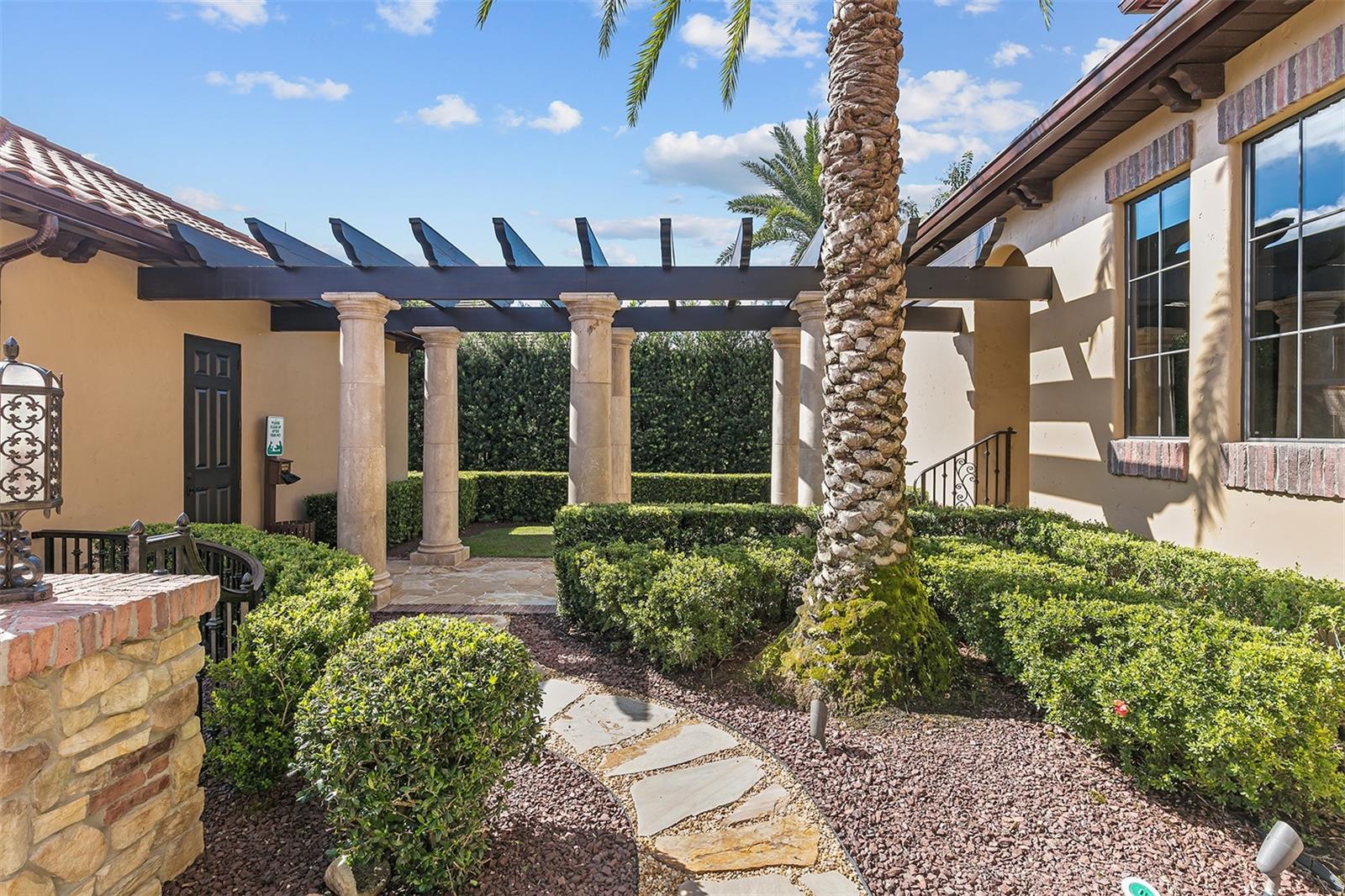 KEENES POINTE - Residential