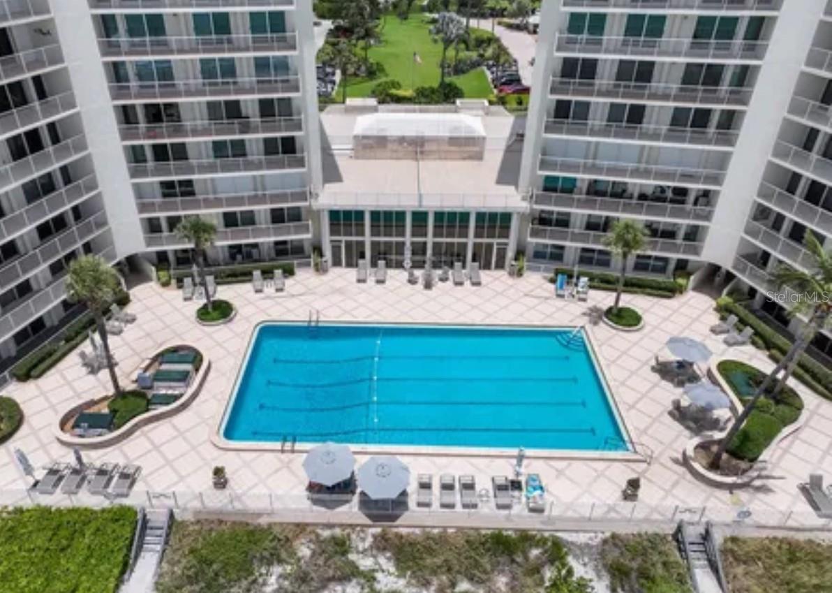 ISLANDER CLUB OF LONGBOAT - Residential
