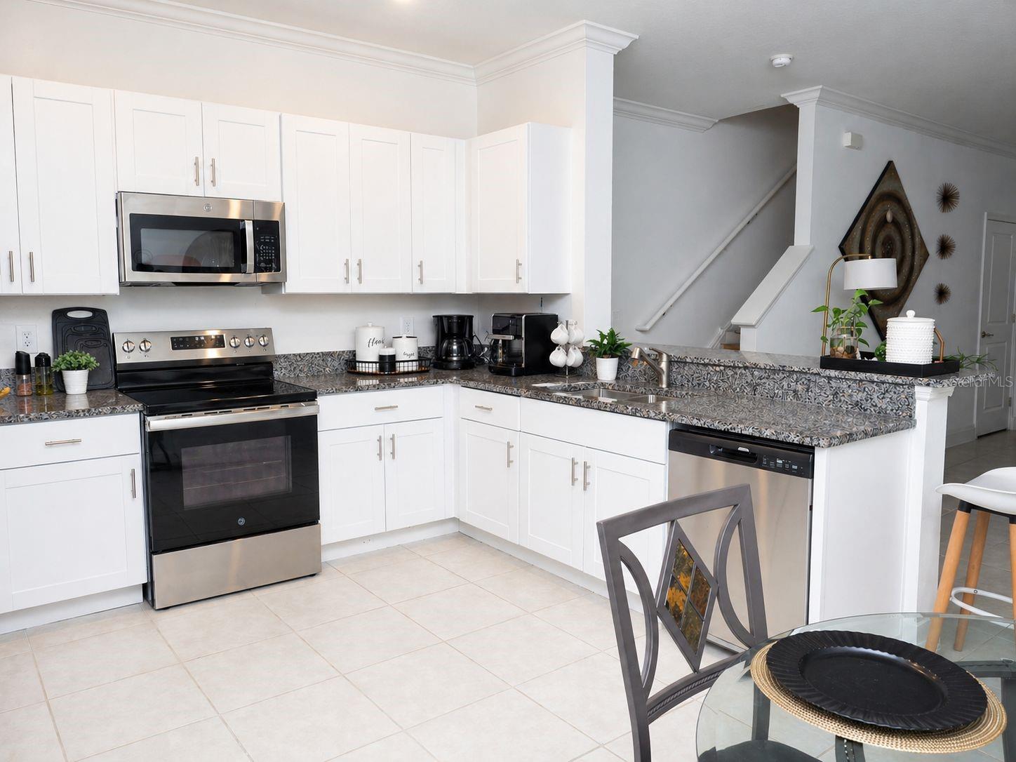 ABBOTT SQUARE PH 2 - Residential