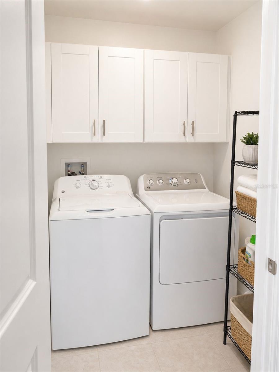 ABBOTT SQUARE PH 2 - Residential