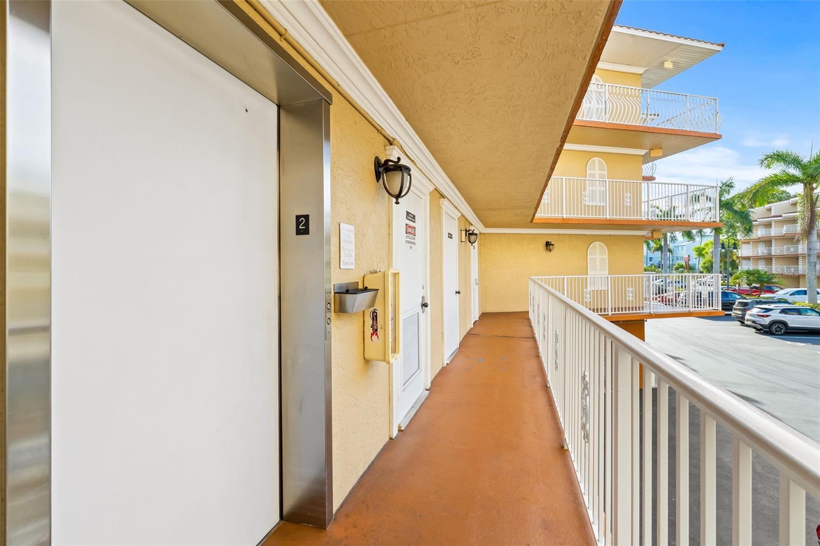 ROYAL YACHT CLUB NORTH CONDO - Residential
