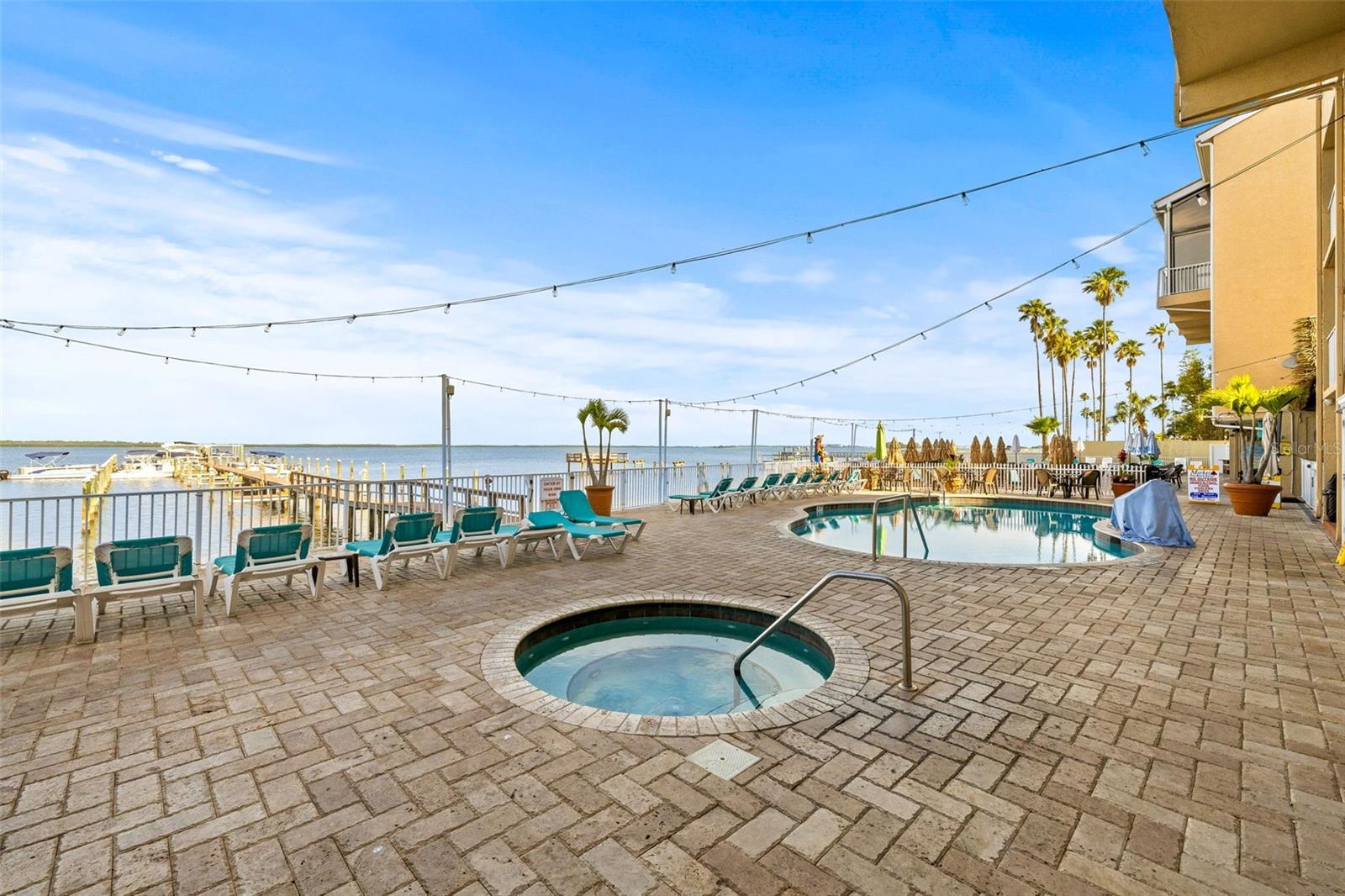 ROYAL YACHT CLUB NORTH CONDO - Residential