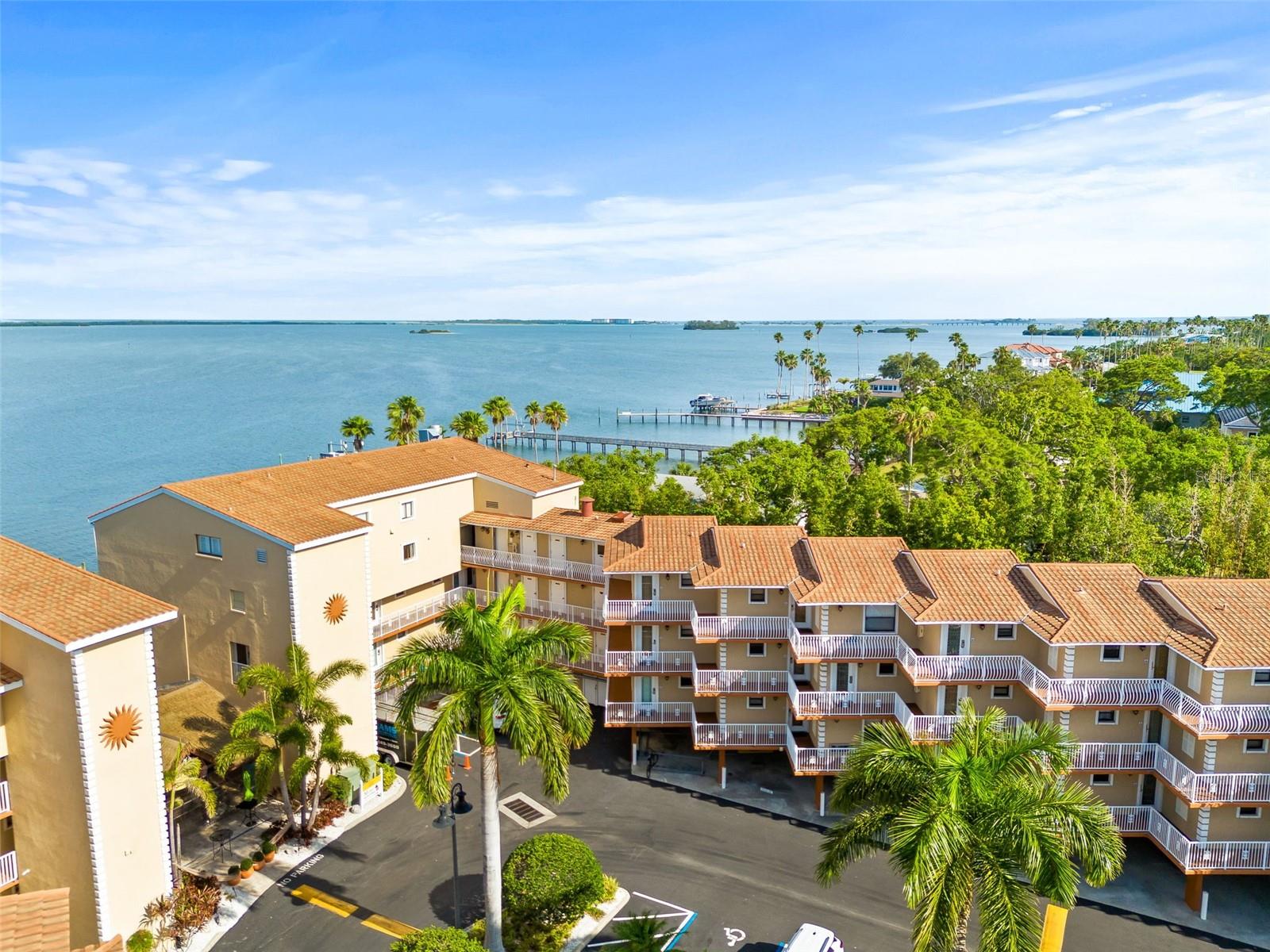 ROYAL YACHT CLUB NORTH CONDO - Residential