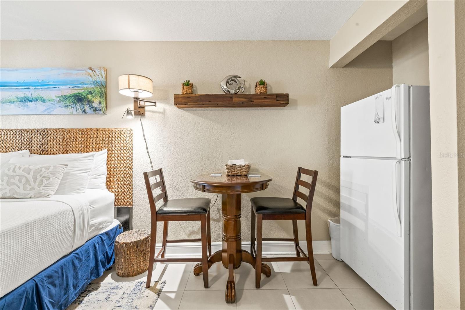 ROYAL YACHT CLUB NORTH CONDO - Residential