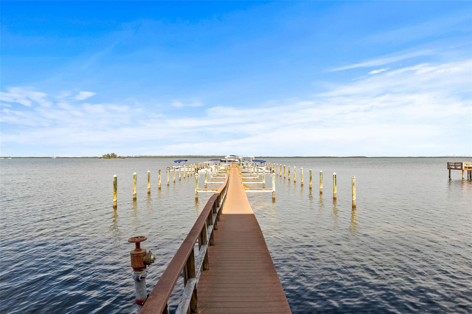 ROYAL YACHT CLUB NORTH CONDO - Residential