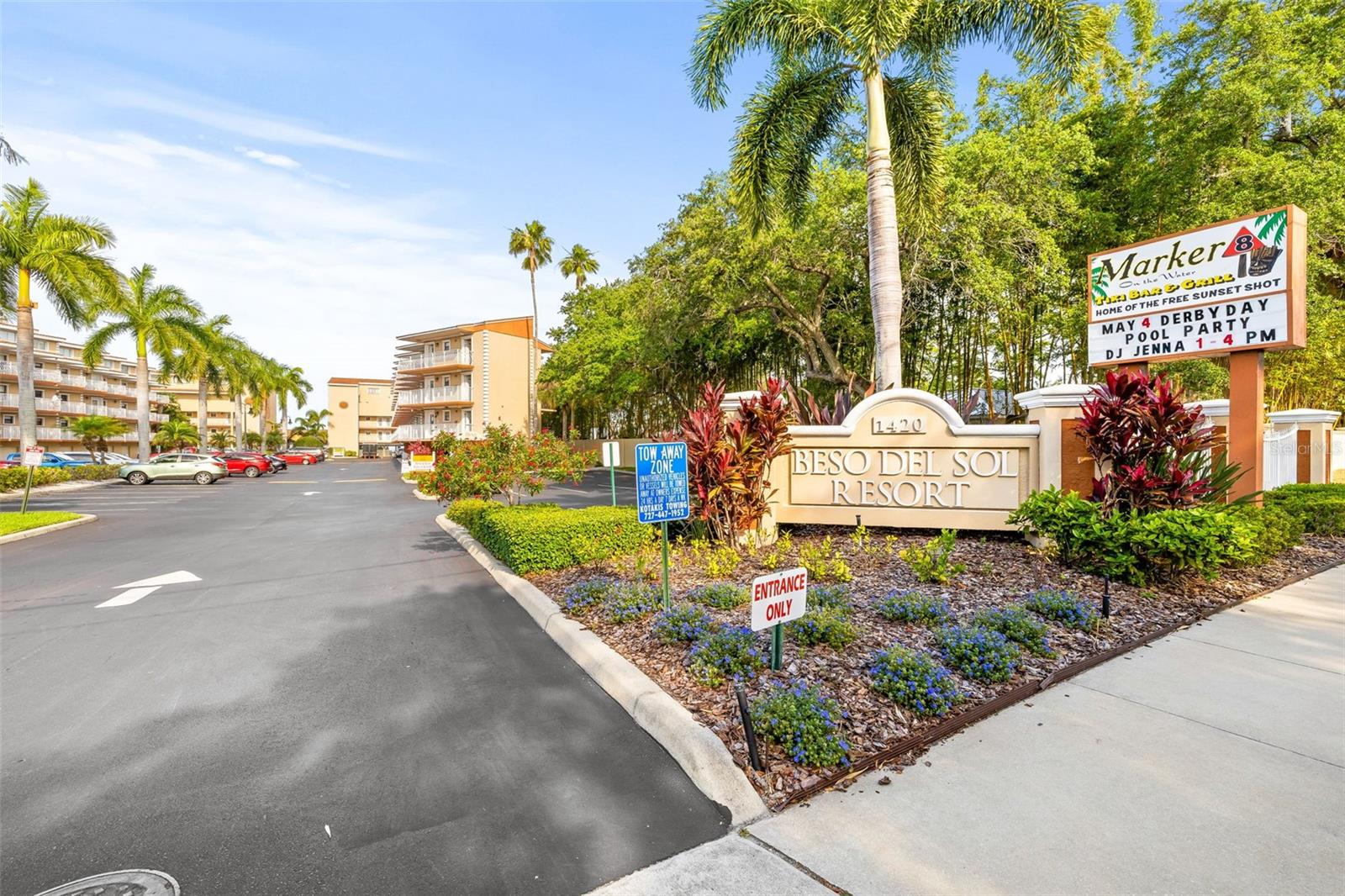 ROYAL YACHT CLUB NORTH CONDO - Residential