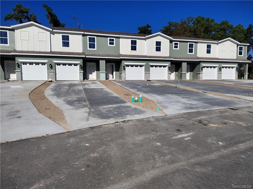 WYLD PALMS VILLAGE CONDOMINIUM - Residential
