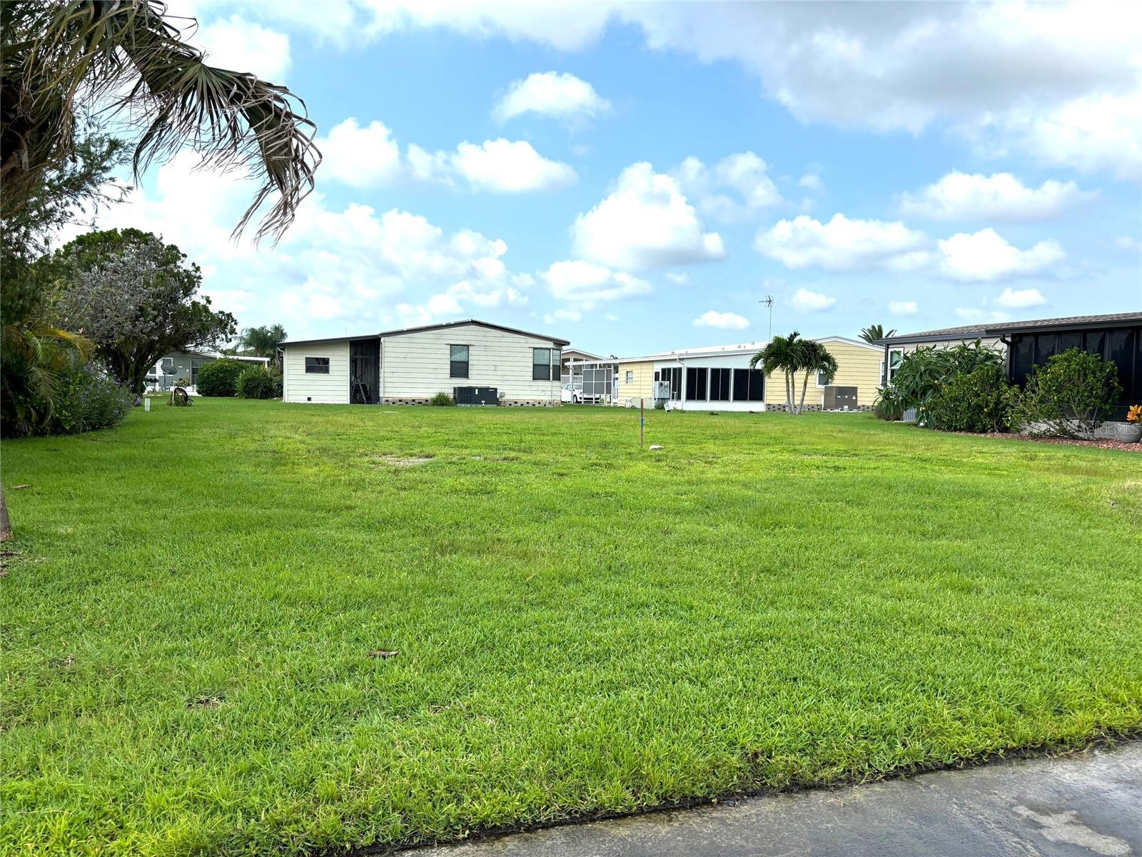 LA CASA MHP CO-OP - Land