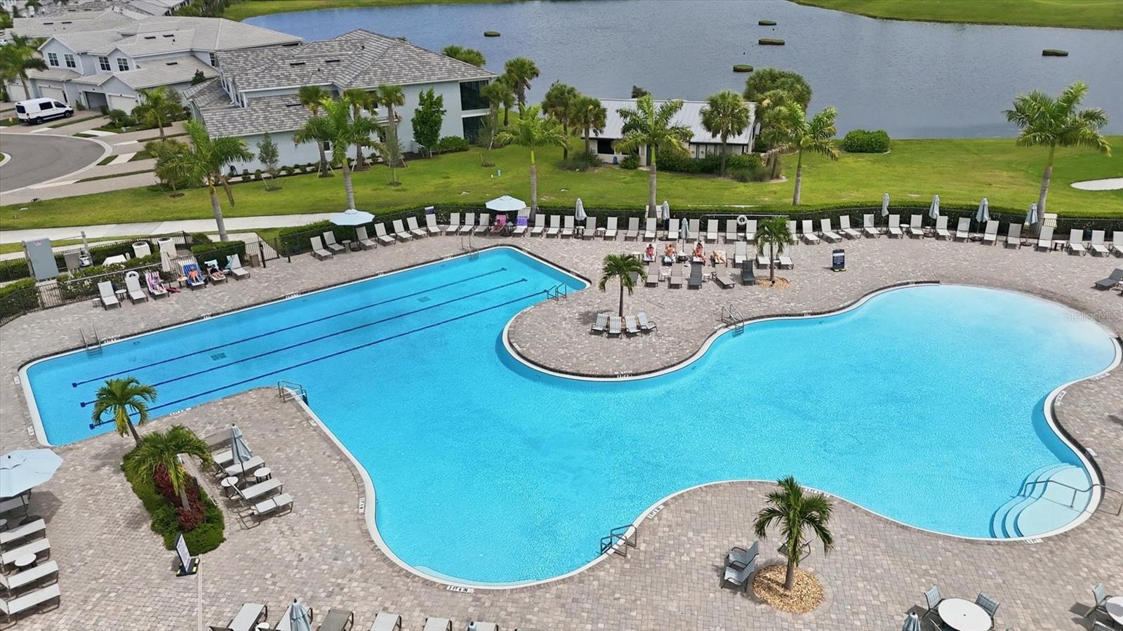 COACH HOMES III AT HERITAGE LANDING - Residential