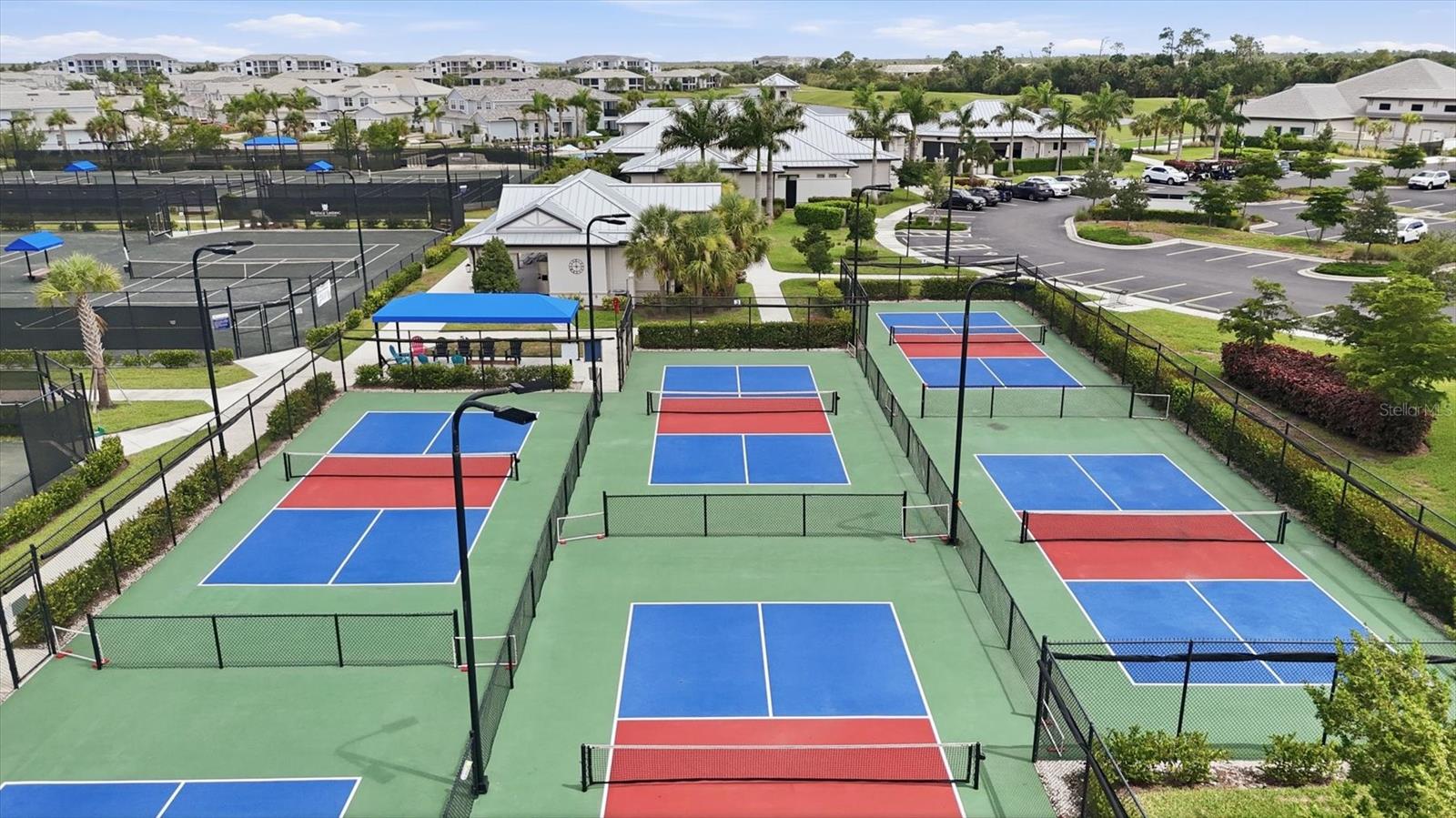 COACH HOMES III AT HERITAGE LANDING - Residential