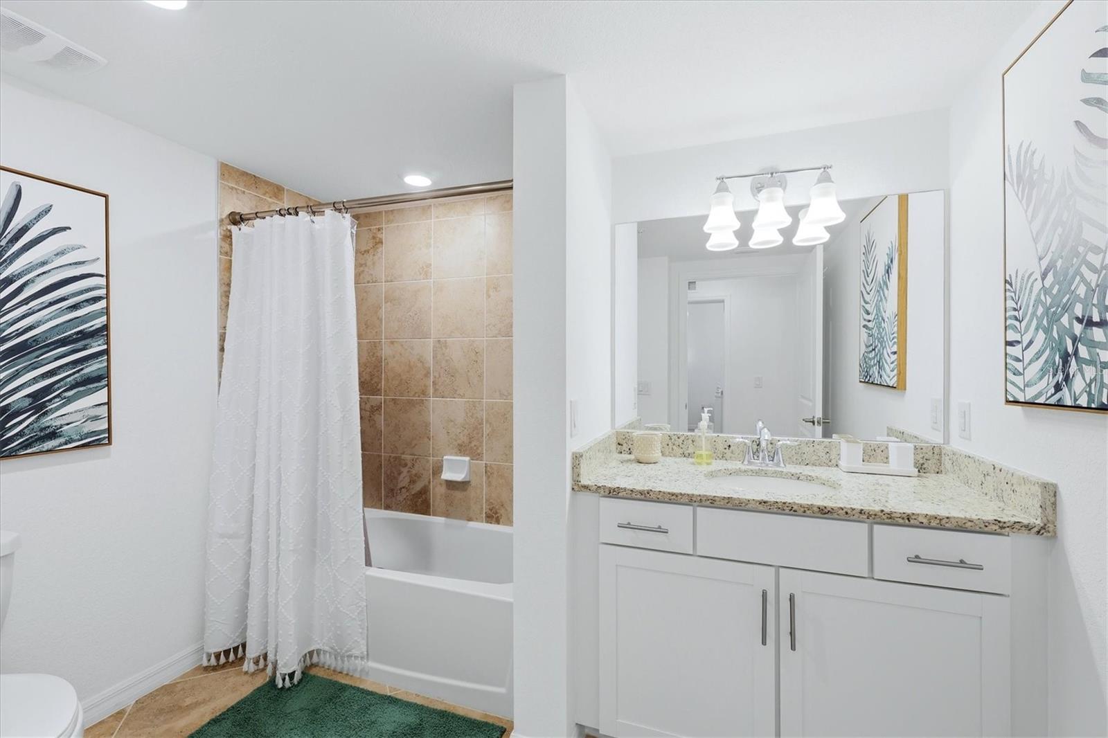 COACH HOMES III AT HERITAGE LANDING - Residential