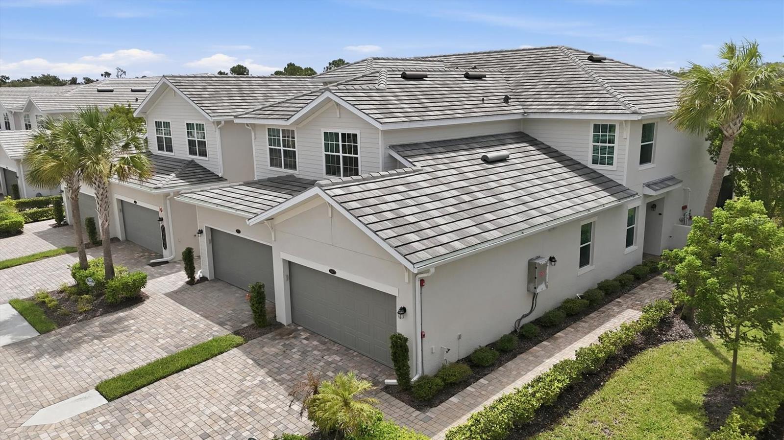 COACH HOMES III AT HERITAGE LANDING - Residential