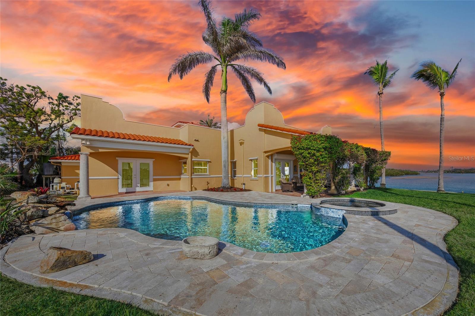 CASEY KEY - Residential
