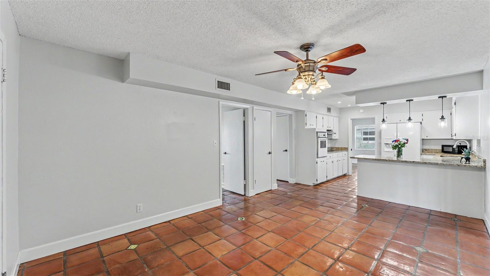 ARIANA ESTATES - Residential