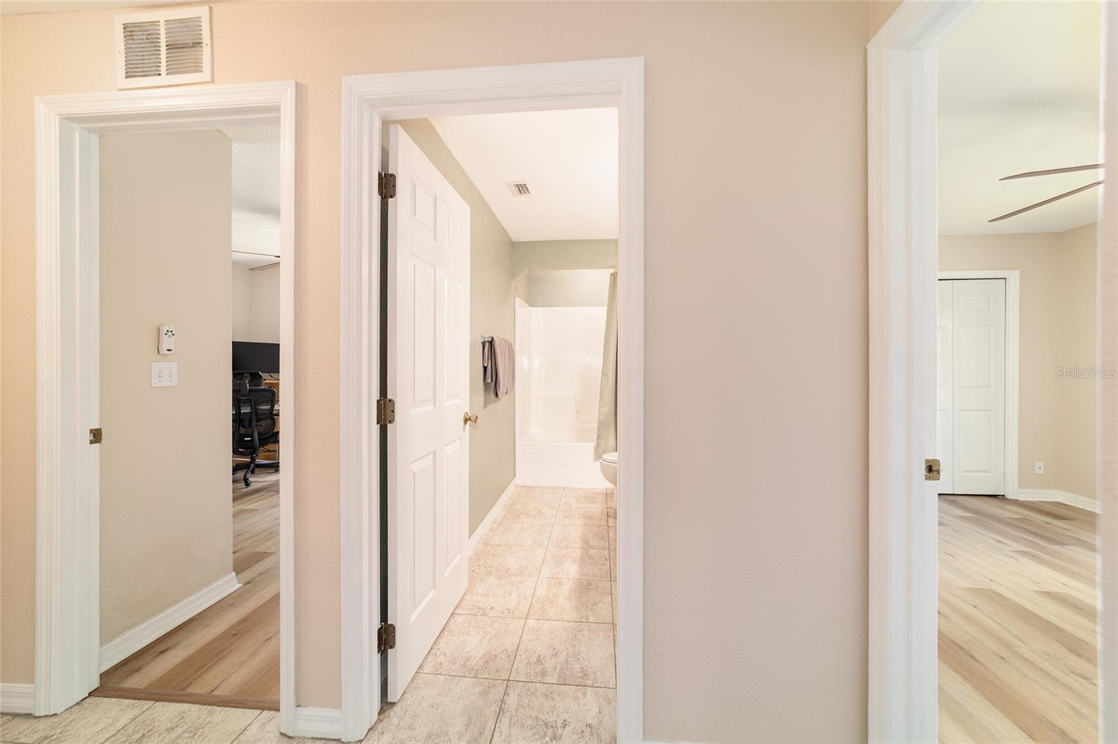 ROLLING HILLS UNIT 3 HILLS OF OCALA - Residential