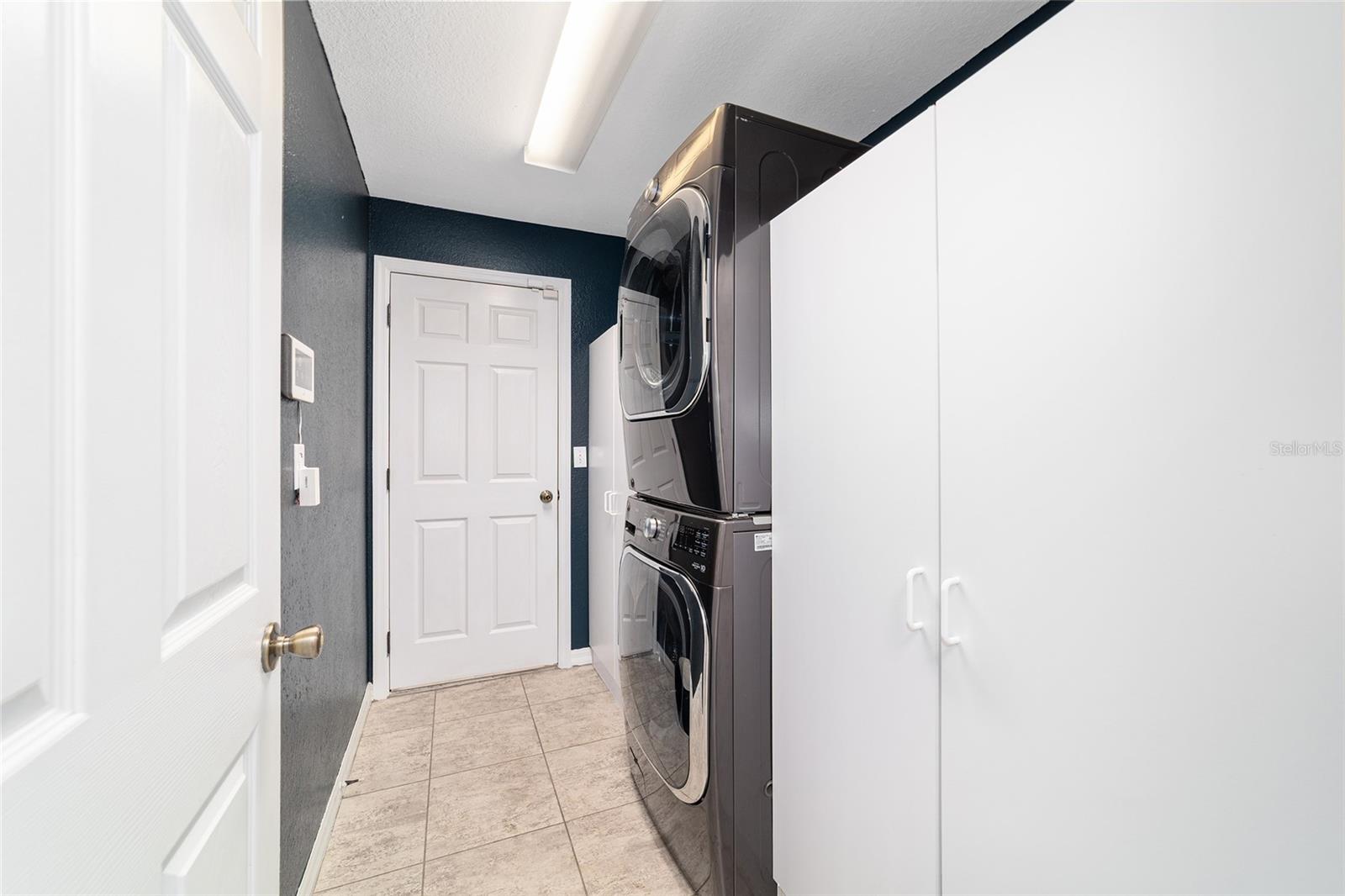 ROLLING HILLS UNIT 3 HILLS OF OCALA - Residential