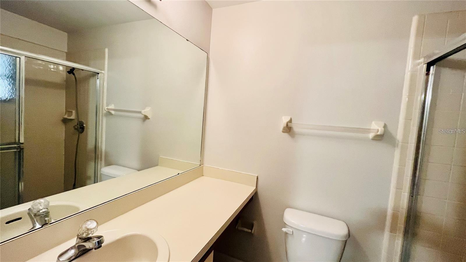 KING OAK 02 REP 02 - Residential Lease