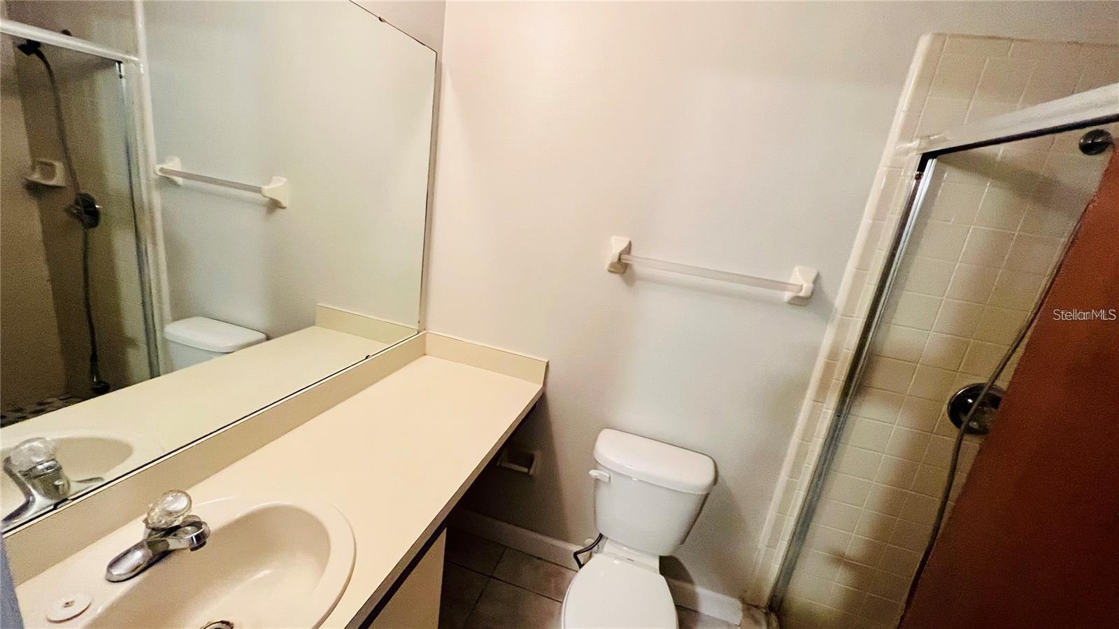 KING OAK 02 REP 02 - Residential Lease