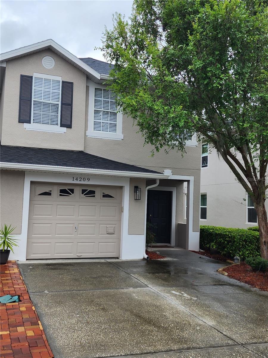 AVALON LAKES PH 03 VILLAGE A & B - Residential Lease