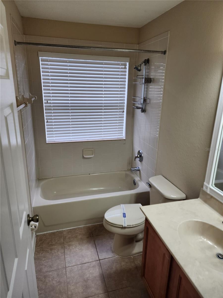 AVALON LAKES PH 03 VILLAGE A & B - Residential Lease