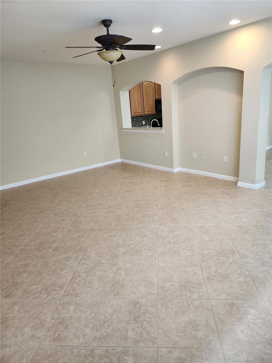 AVALON LAKES PH 03 VILLAGE A & B - Residential Lease
