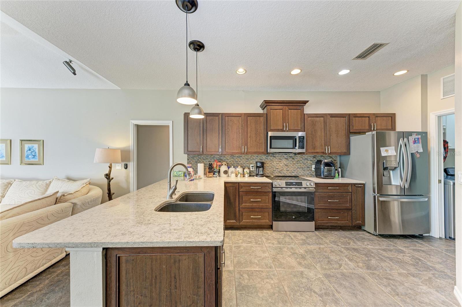 RIVERWALK VILLAGE SUBPHASE E - Residential