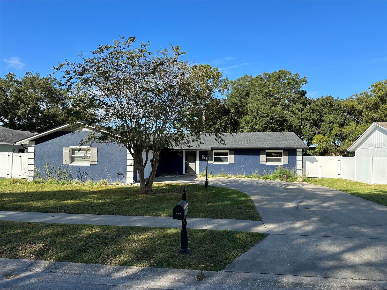 HOWELL BRANCH WOODS - Residential Lease