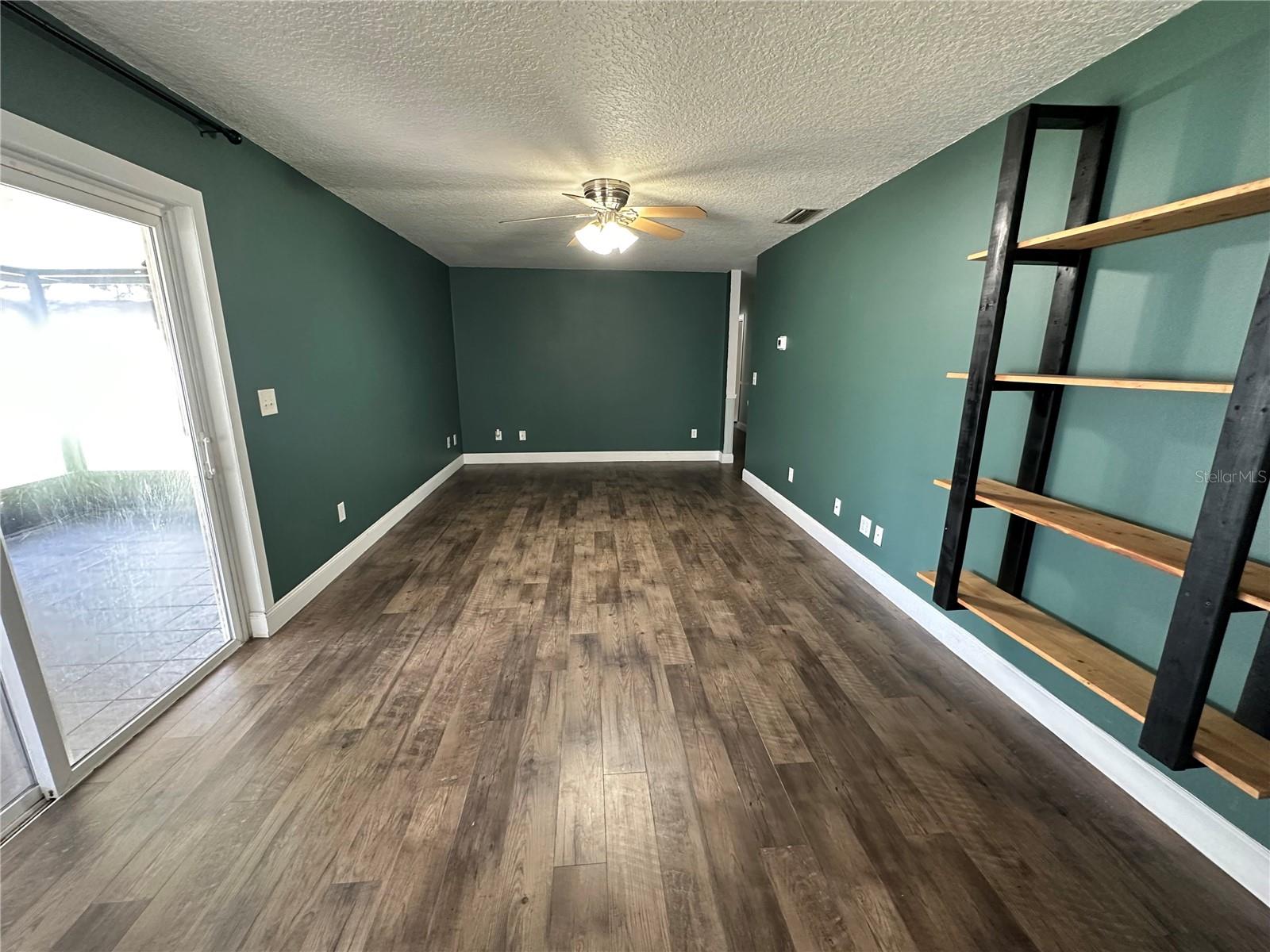 HOWELL BRANCH WOODS - Residential Lease