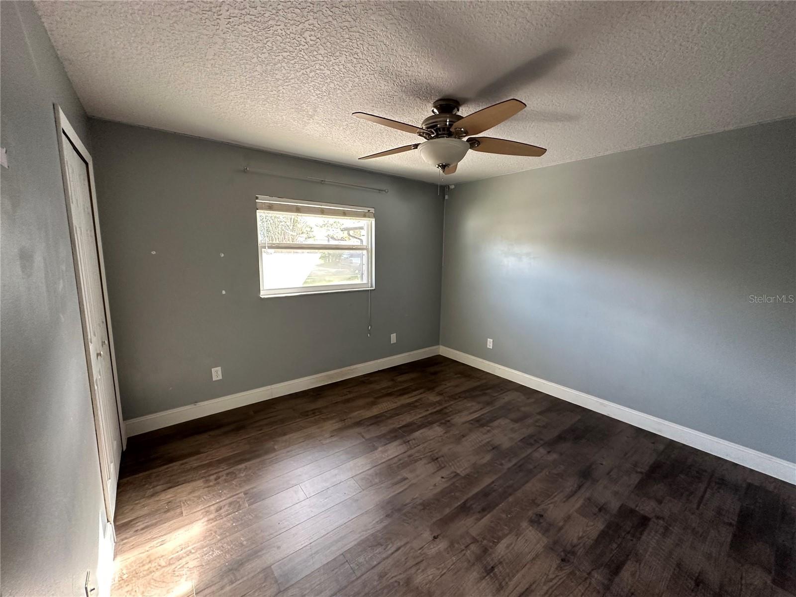 HOWELL BRANCH WOODS - Residential Lease