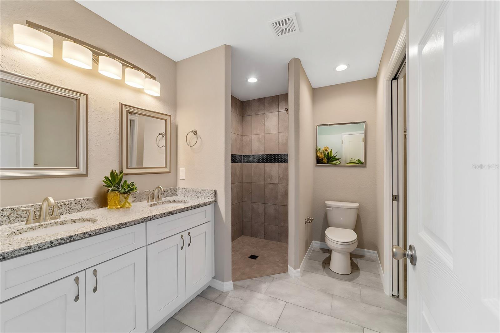 MARION OAKS UNIT 12 - Residential