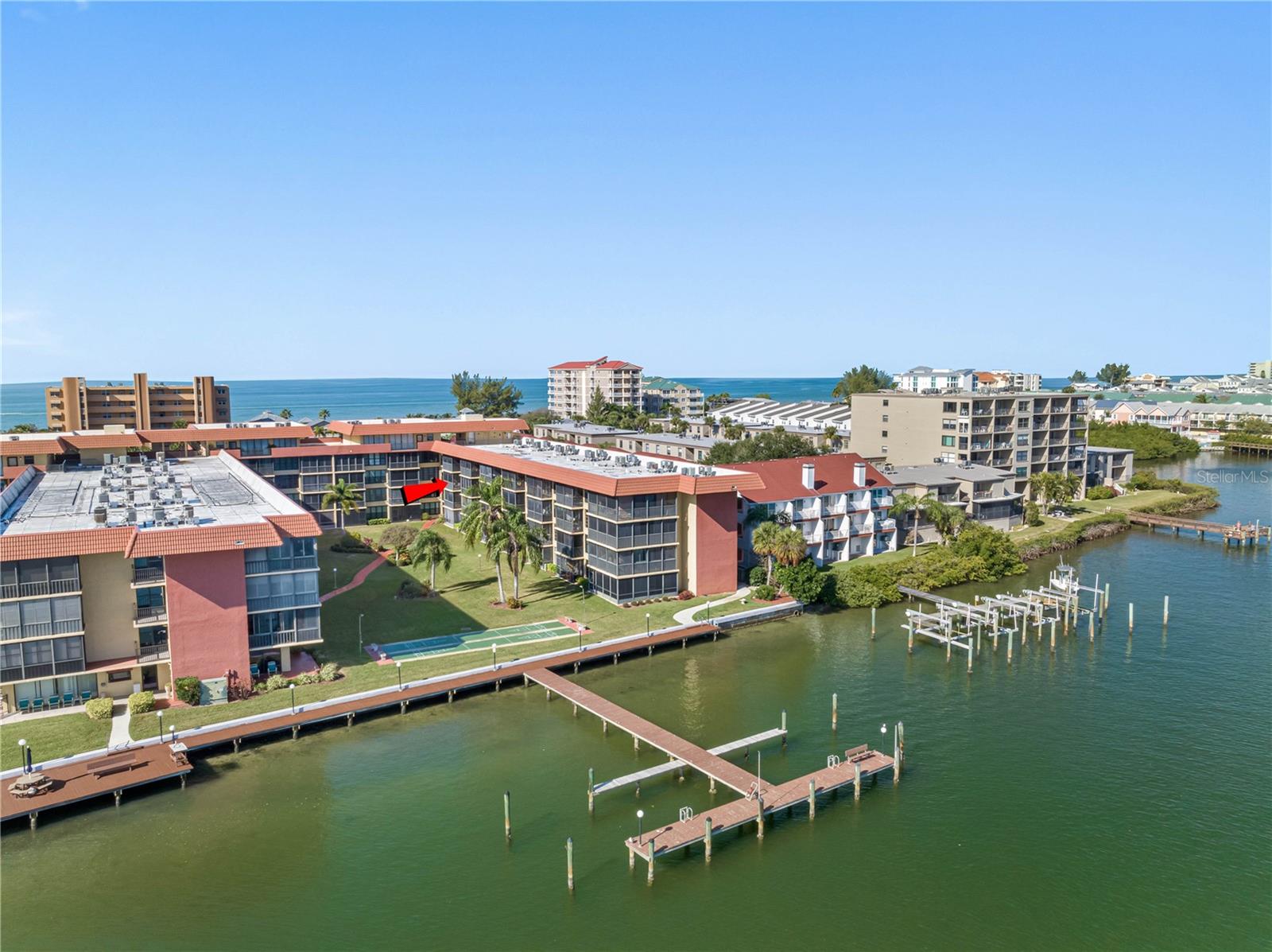 BAY MARINER THE CONDO - Residential