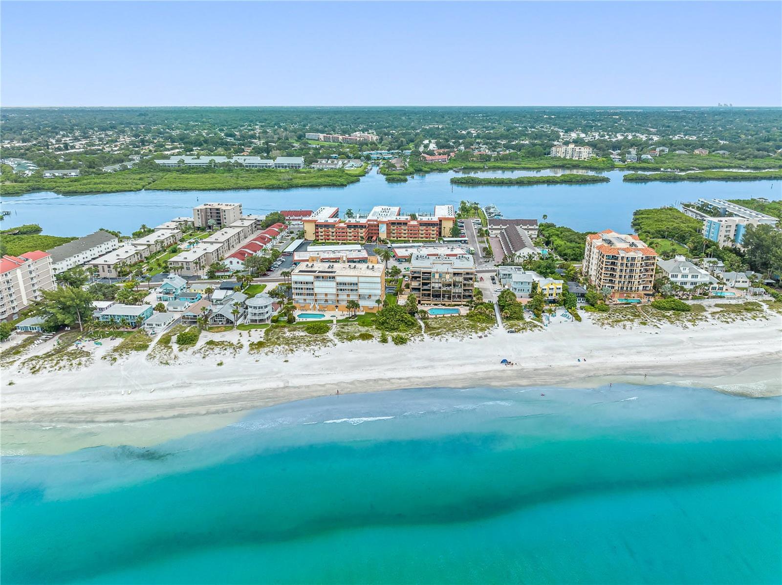 BAY MARINER THE CONDO - Residential