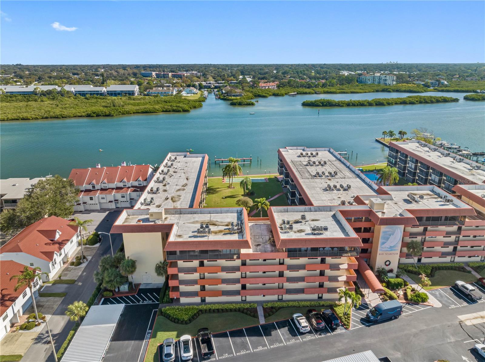 BAY MARINER THE CONDO - Residential