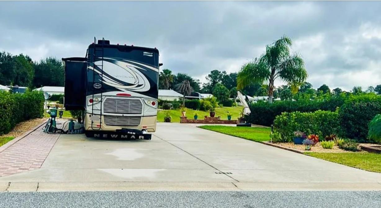 FLORIDA GRANDE MOTOR COACH RESIDENCE - Land