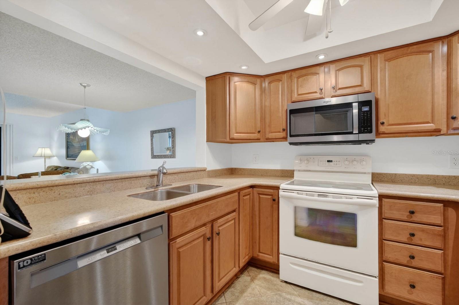 SEAWINDS CONDO - Residential