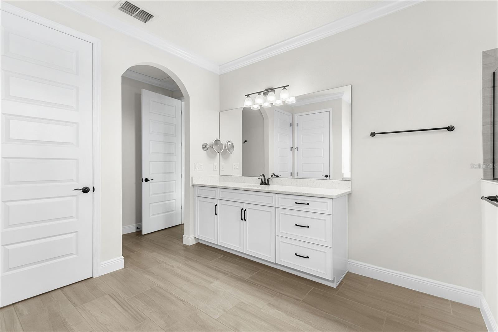 WATERLEIGH PH 2C-1 - Residential