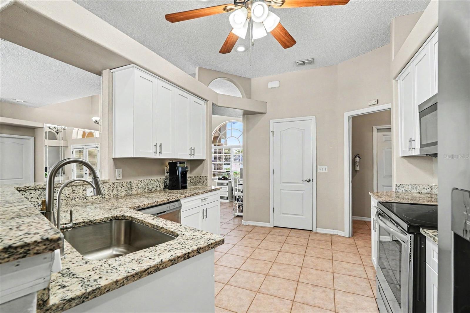 SPRING HILL - Residential