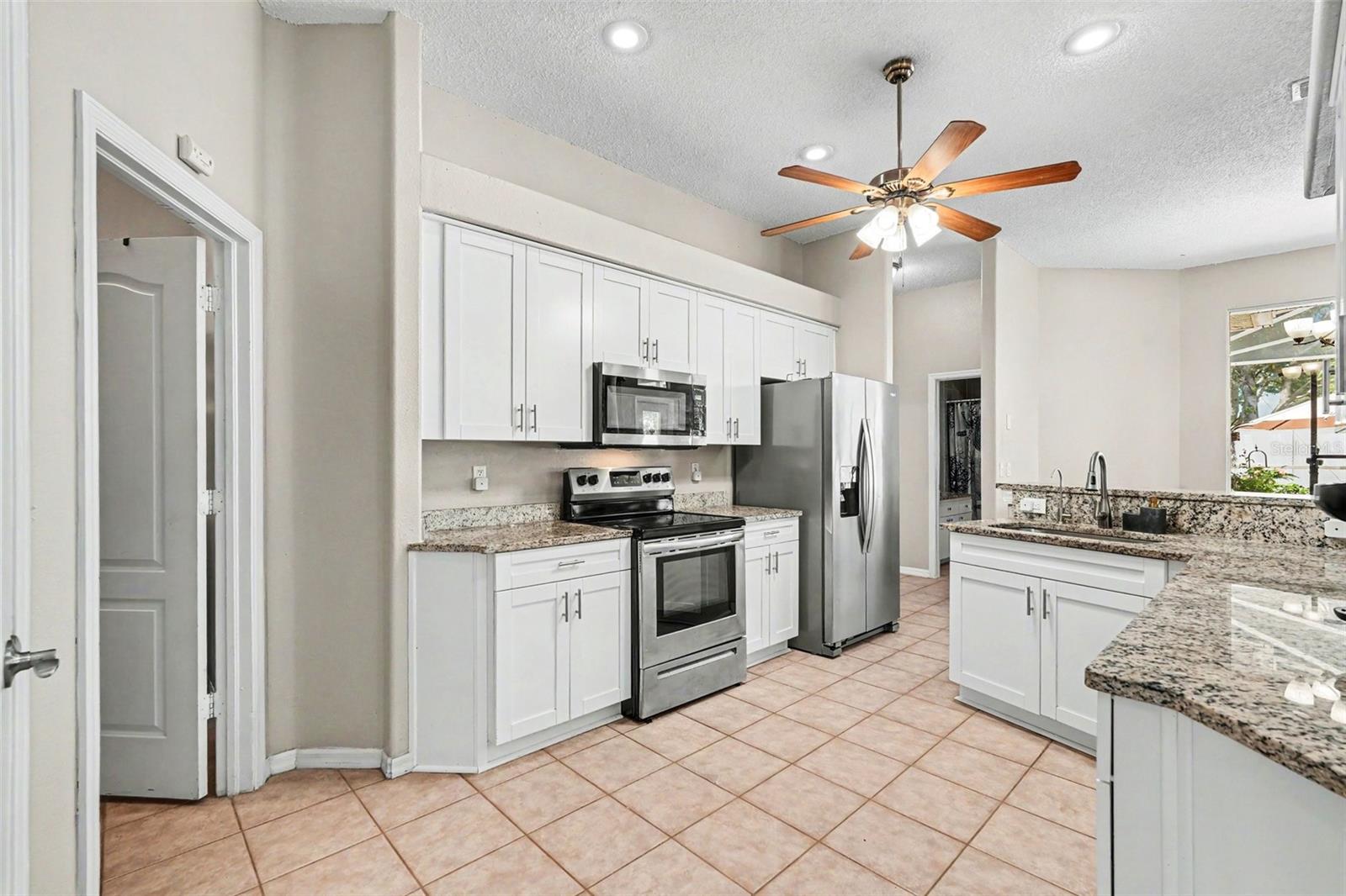 SPRING HILL - Residential