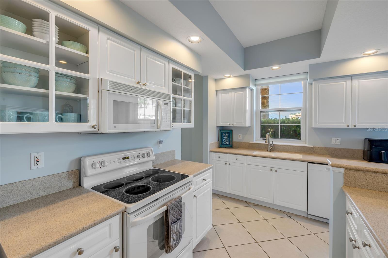 HARBOUR VILLAGE CONDO - Residential