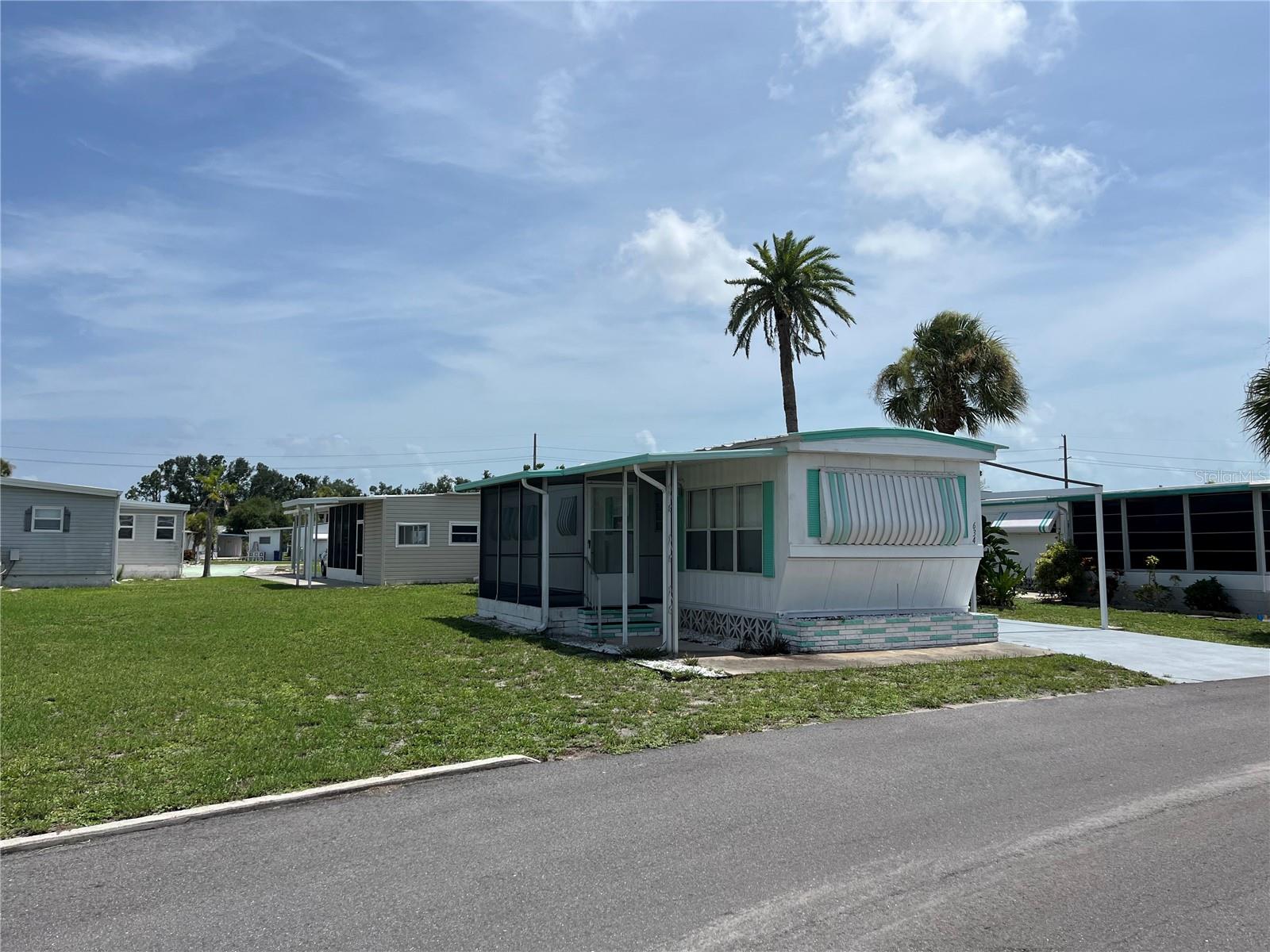 VENICE ISLE - Residential