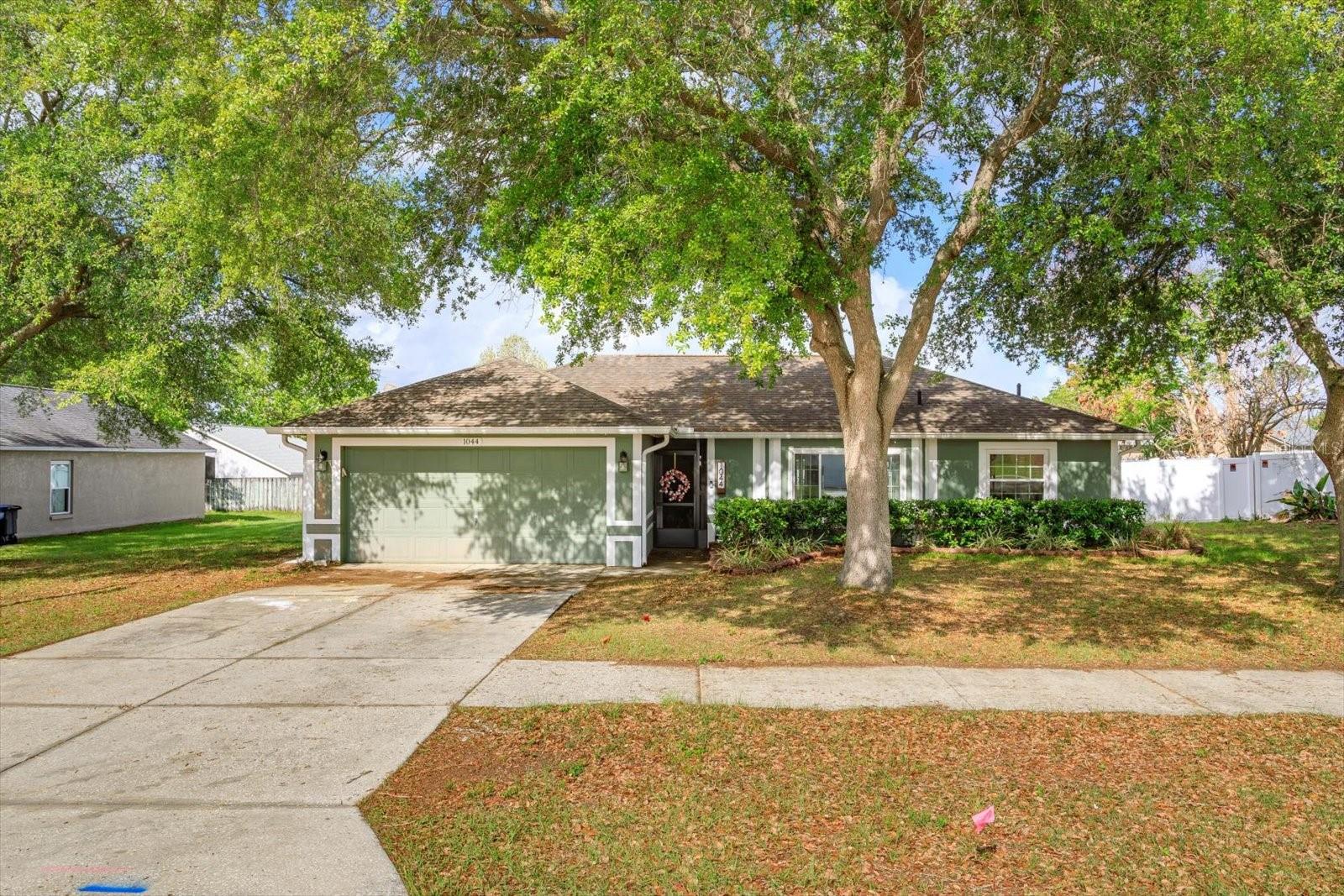 Welcome to this beautifully maintained 4-bedroom, 2-bath home nestled in the heart of Minneola! Step inside to an open and inviting layout, where the main living spaces are filled with natural light, ideal for both relaxing and entertaining. The split-bedroom floor plan provides a private owner’s suite tucked away from the secondary bedrooms, complete with an en-suite bath and walk-in closet. For your outdoor living you’ll find a screened porch-perfect for enjoying morning coffee or evening breezes minus the bugs. Beyond that, an above-ground pool with surrounding deck creates your own backyard retreat, ideal for weekend gatherings and soaking up the Florida sun! Situated near shopping, dining, parks and easy access to the turnpike and other commuter routes, this home delivers both convenience and lifestyle. Schedule your private showing today!