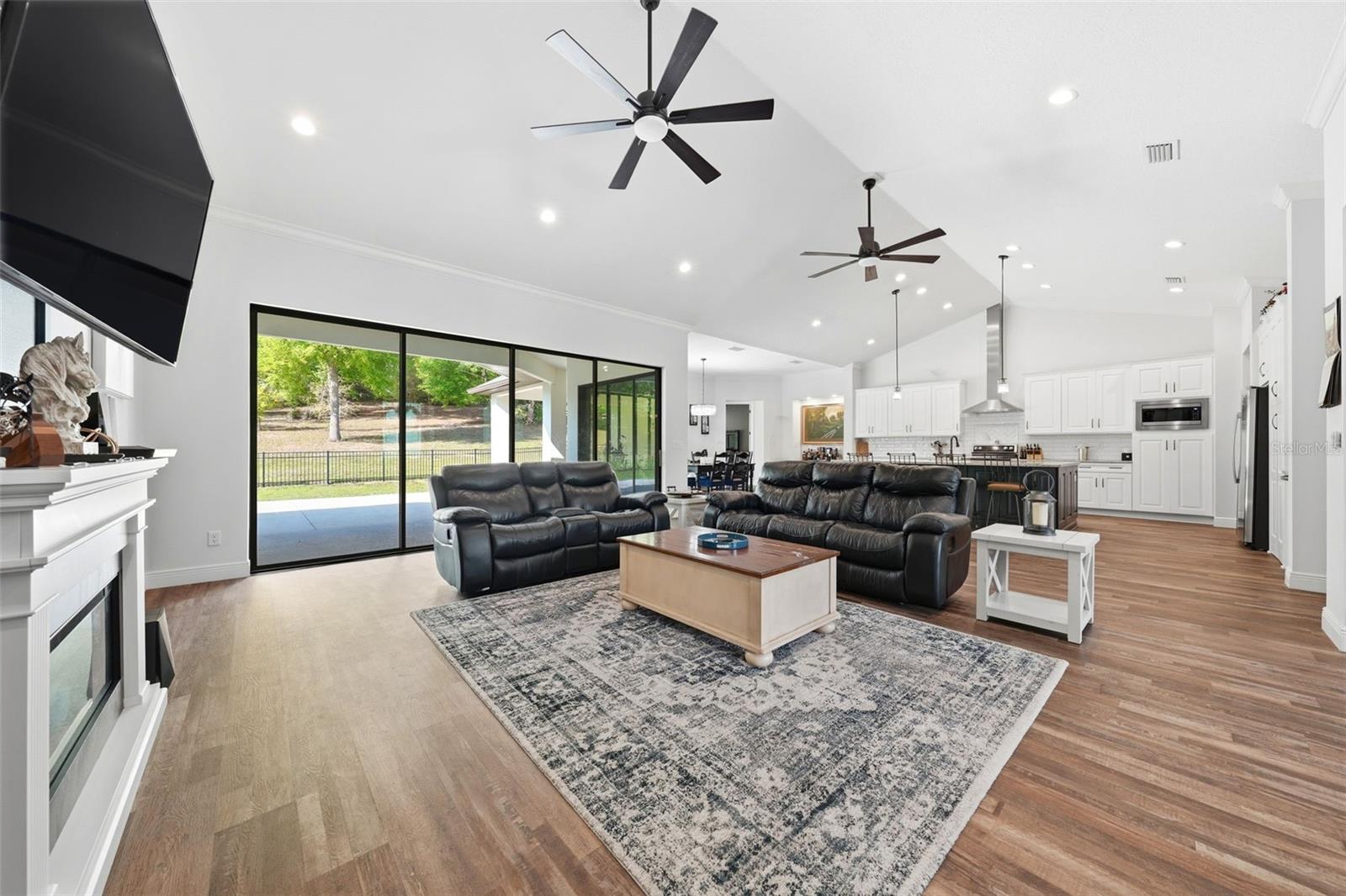 LAKEWOOD RANCHES SUB - Residential