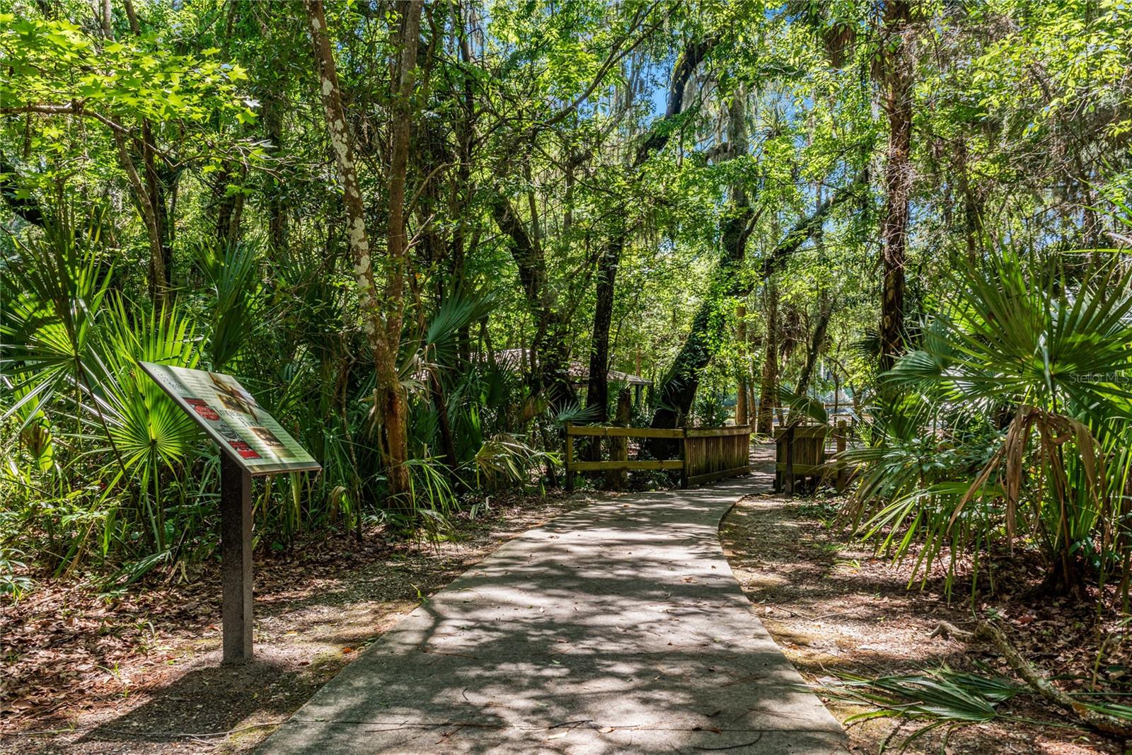 DELTONA LAKES UN 34 - Residential