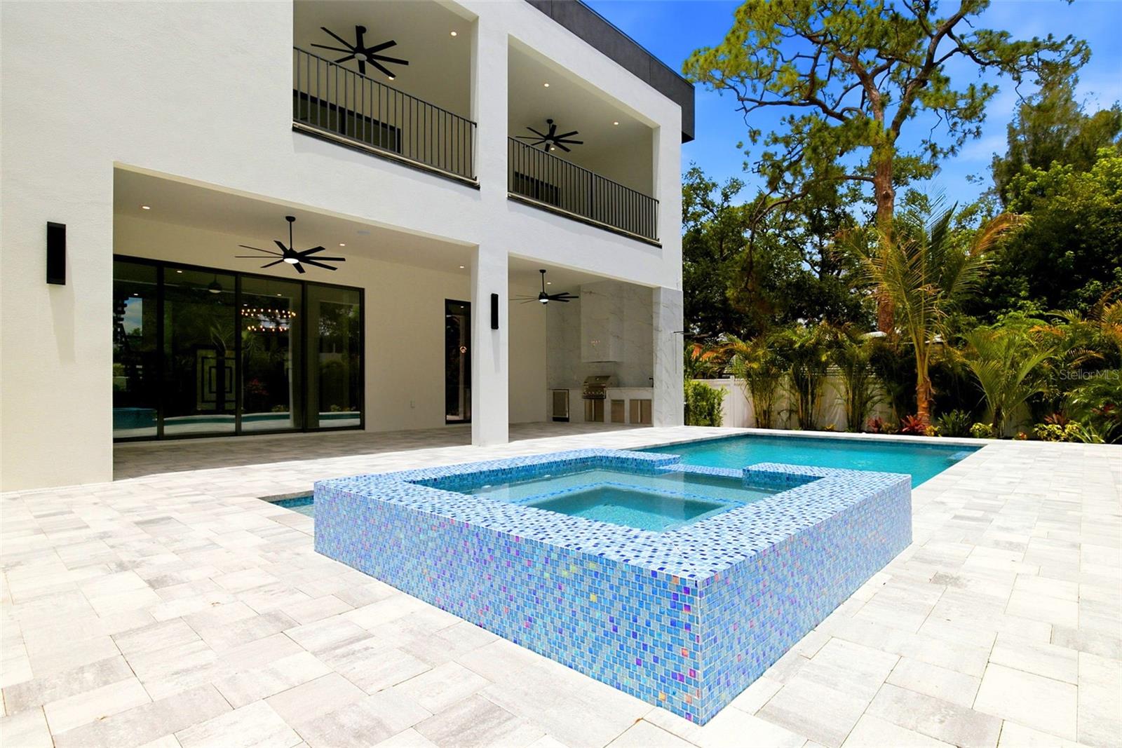 HARTLAND PARK - Residential