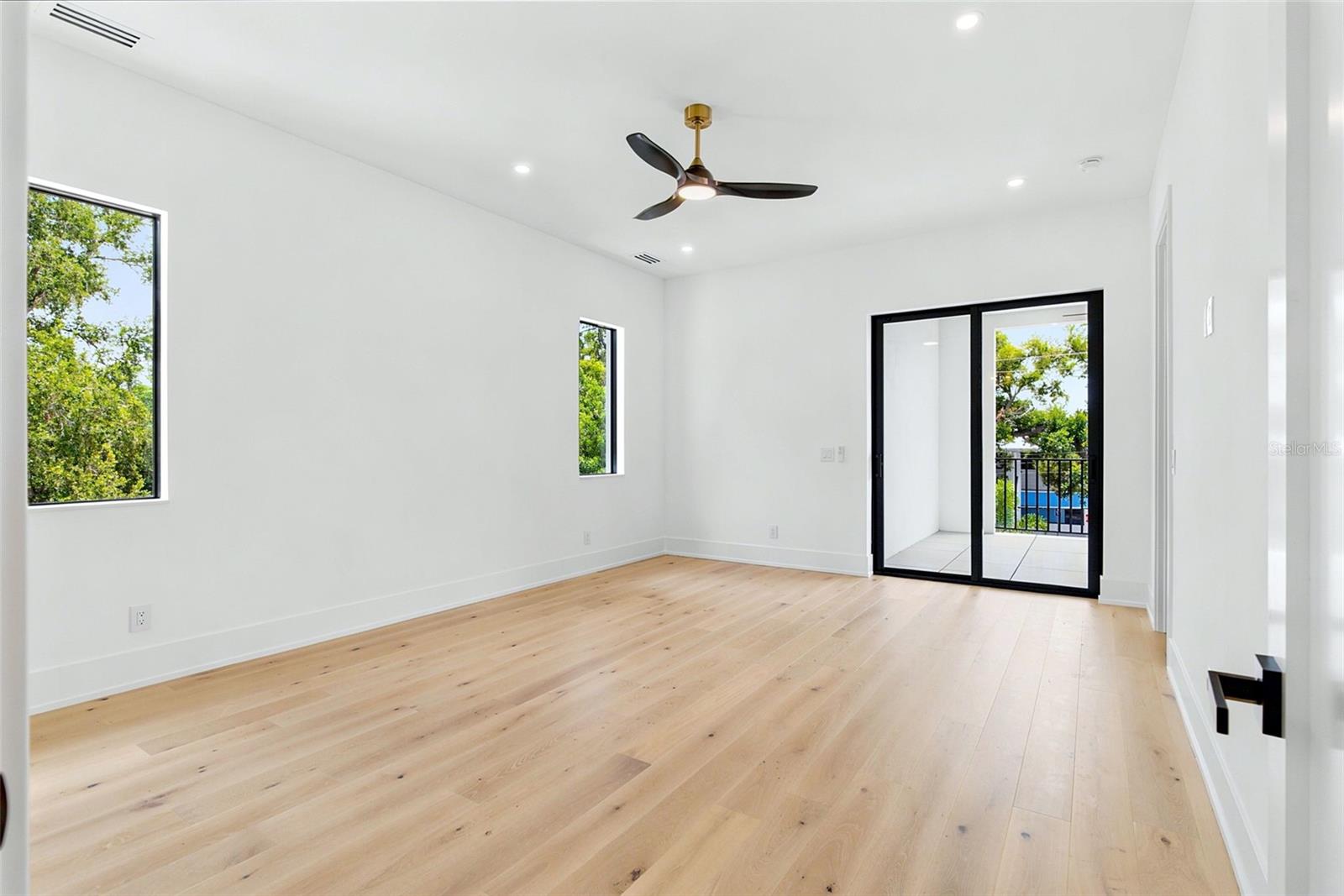 HARTLAND PARK - Residential